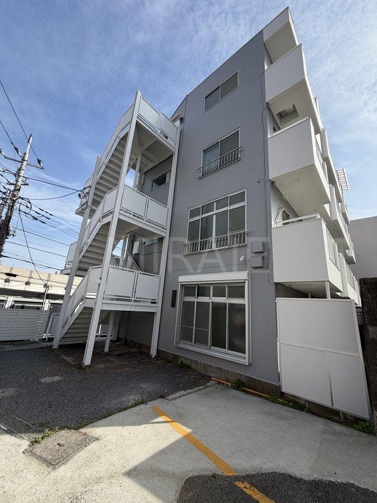 山栄ハイツ