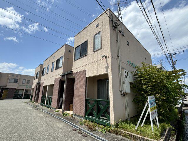 ナチュラルヴィレッジ町村A棟
