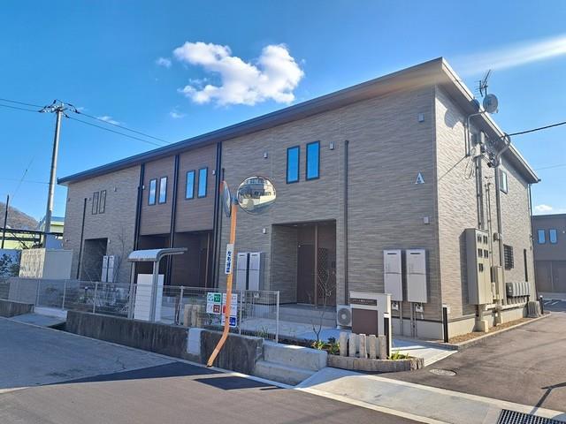 クラール鶴市フロイデA