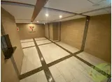セオリー大阪アーバンレスト
