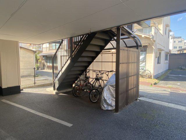 グランディ鶴形