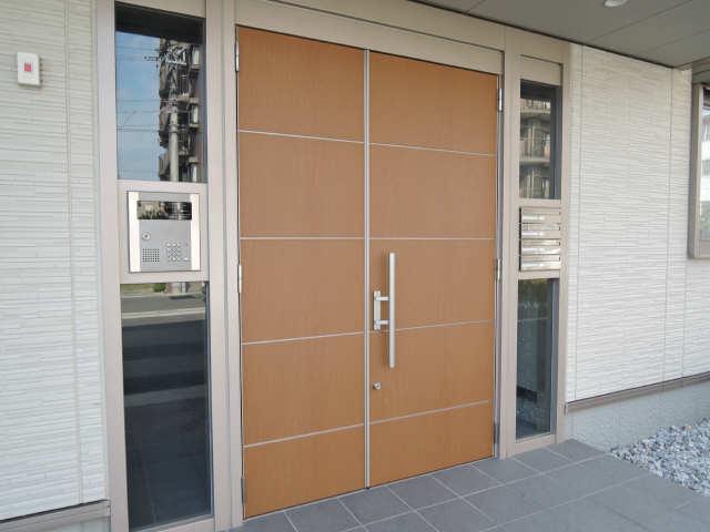 プレザン岐阜清本町 A棟