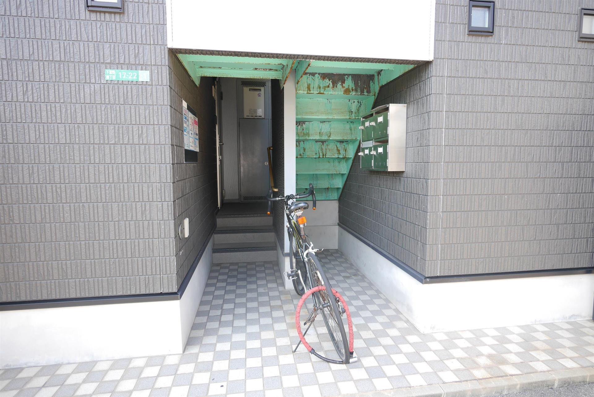コーポラスM