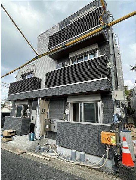 WHITE BASE 駒場