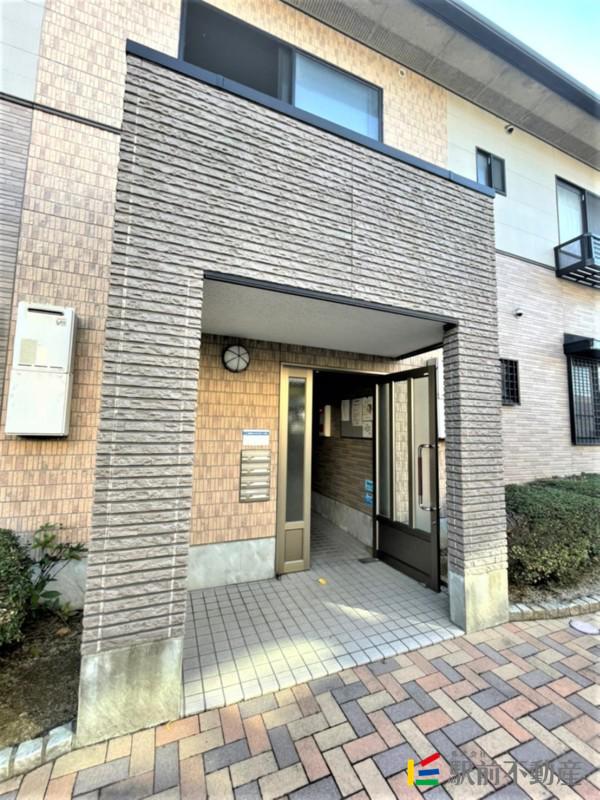ティアラ萩尾