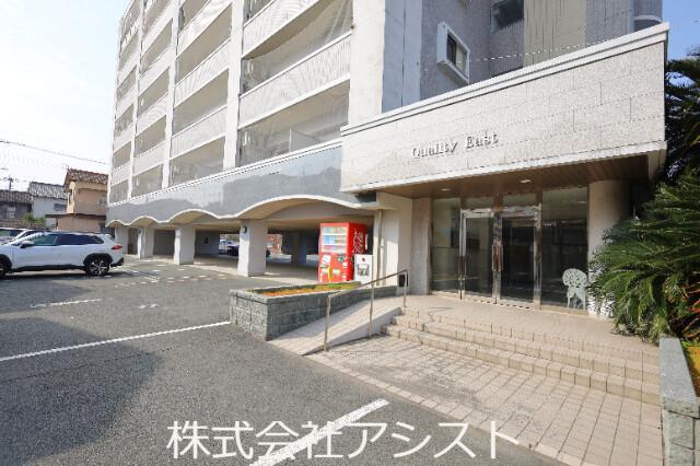 クオリティーイースト