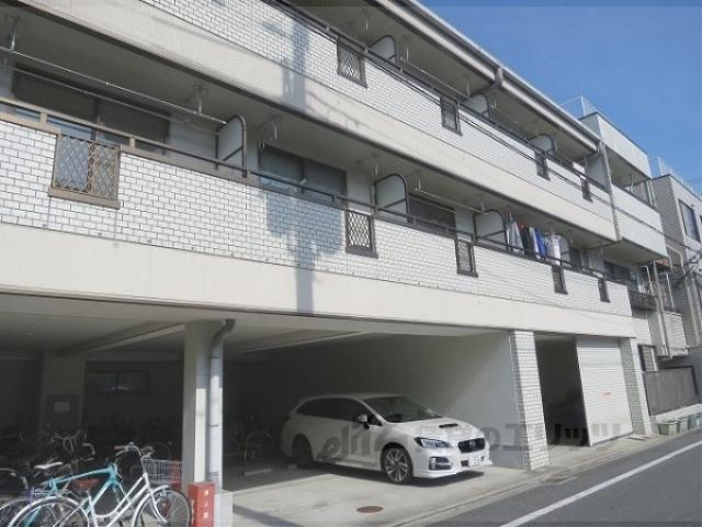 コーポホワイトハウス