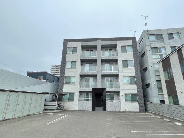 LAMECANA手稲駅前