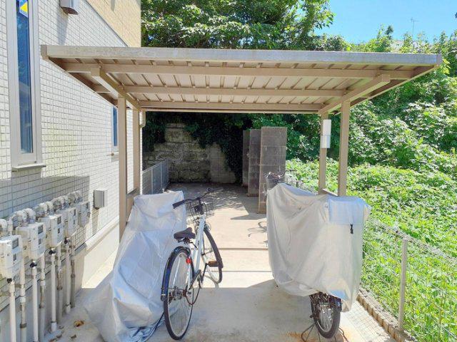 ポスタール