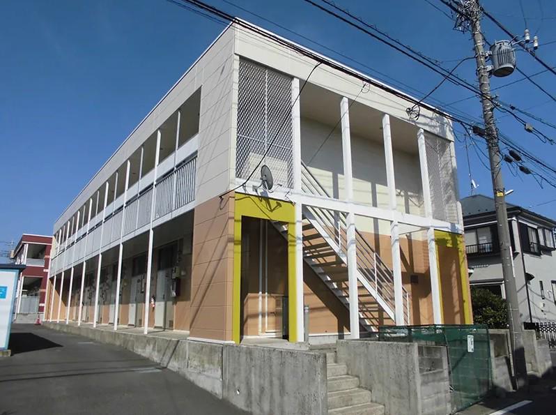 レオパレスルミエール