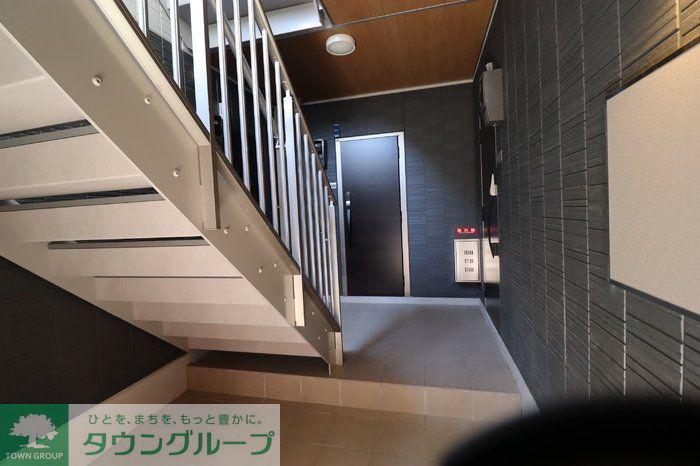 DーROOM弁天3丁目 B
