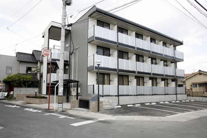 レオパレスひまわりIII