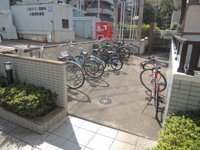 ルネスロワール博多駅南