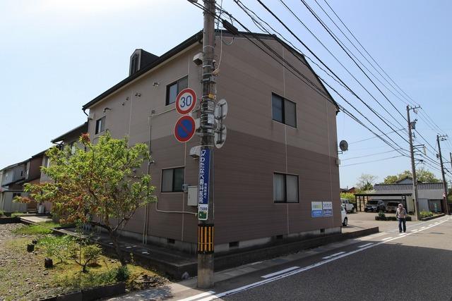 コーポタウンハウス