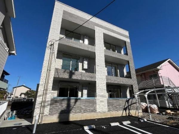 東武野田線 藤の牛島駅 徒歩1分 3階建 築1年