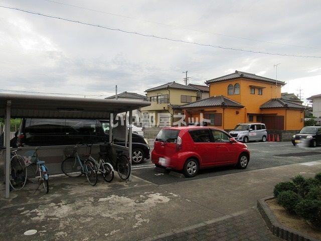 ミドルアーティクル