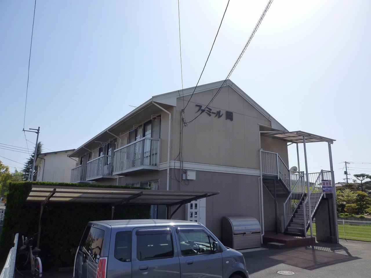 ファミール岡