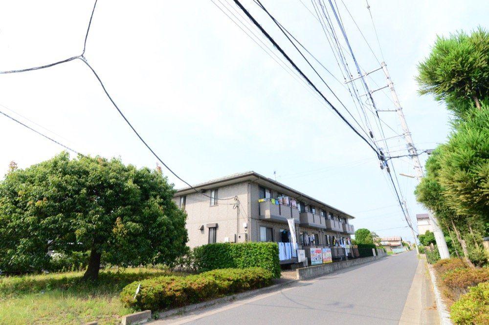 シャインメモリー館E(2LDK/1階)