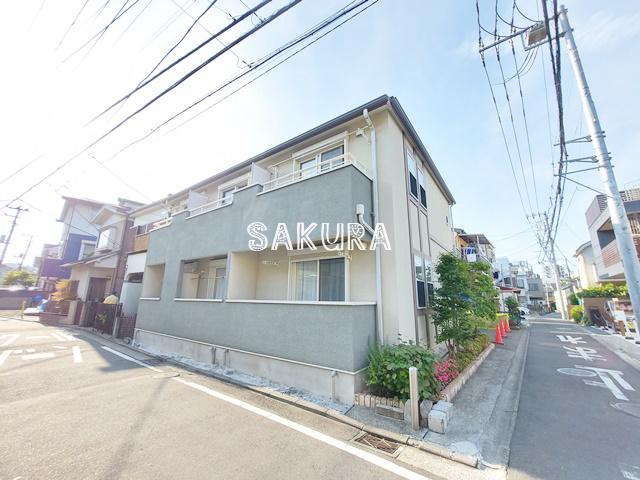 エミレシア
