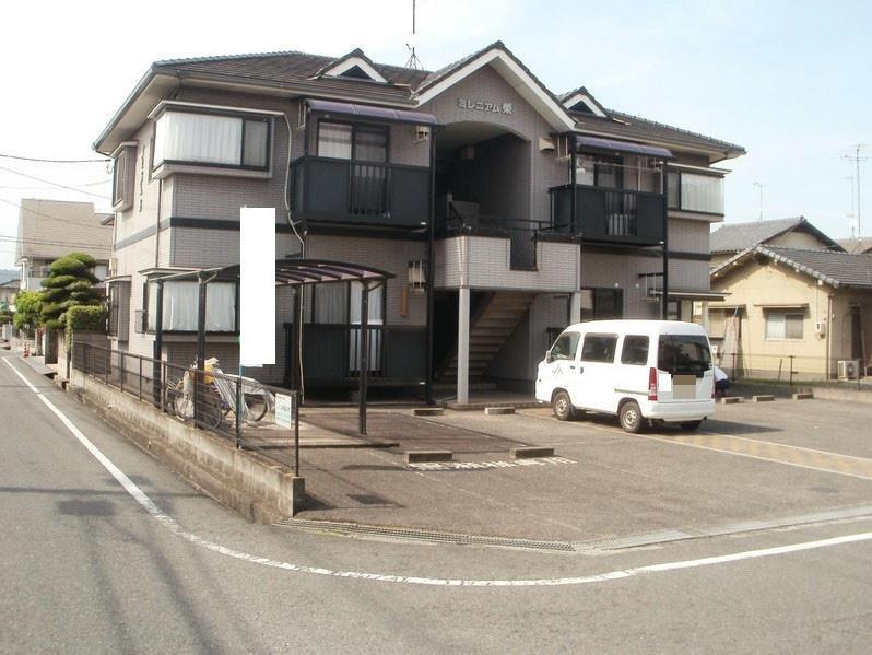 ミレニアム榮