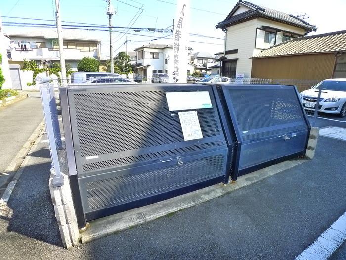 ロイヤルクレッセント西登戸