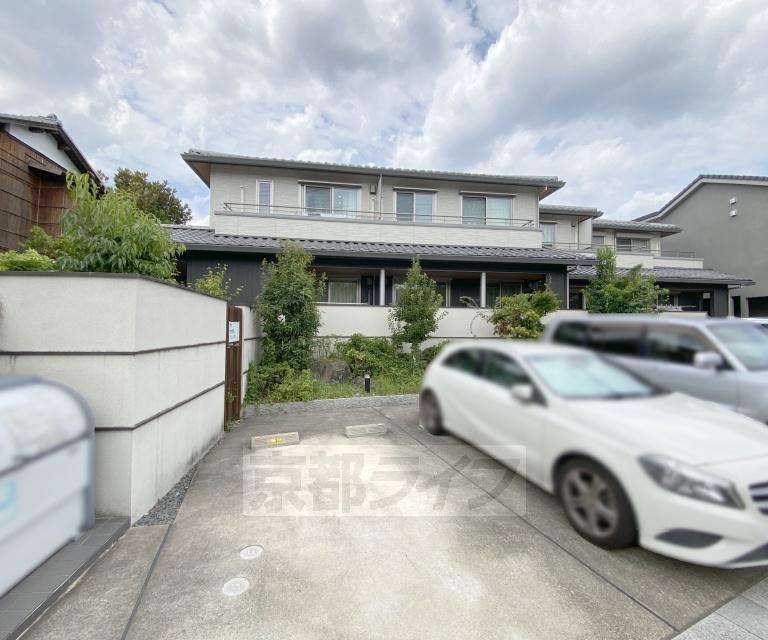 地下鉄烏丸線 北山駅(京都) 徒歩10分 2階建 築10年