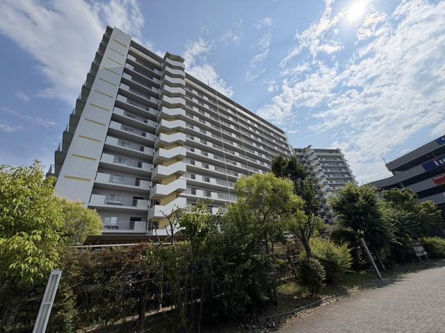 ロイヤルパークス若葉台(2LDK/6階)