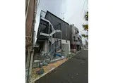 エンシ・タロ 街灯りと白いキャンバス