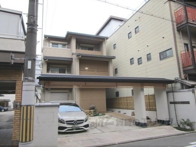 地下鉄烏丸線 丸太町駅(京都市営) 徒歩5分  築9年(2LDK/2階)