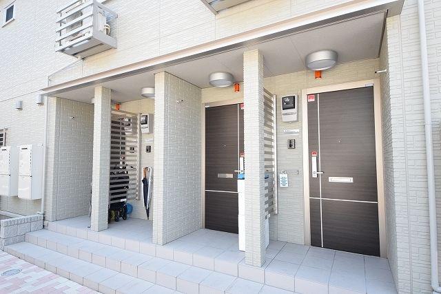 グランシャリオA棟ー東和泉2丁目-