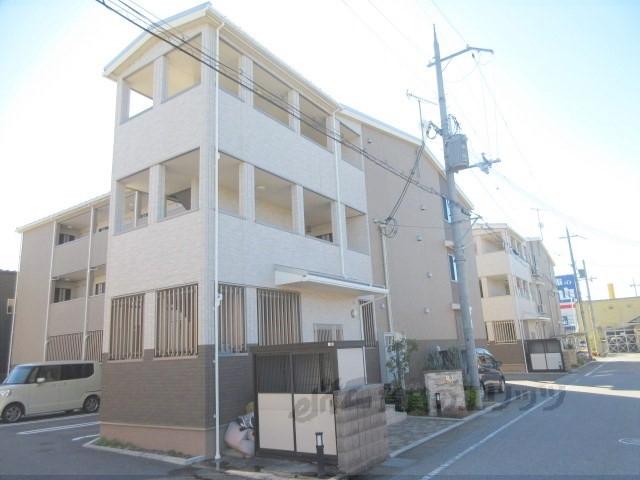 フォレストパーク・八番館