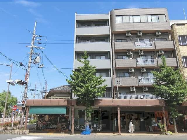 鴨川ウエスト