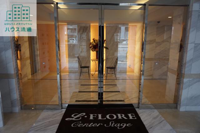 L・FLORE CENTER STAGE