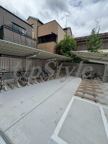 ディップス竹ノ塚駅前