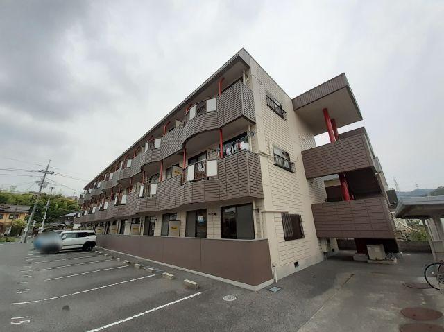 ウエストマンションシオイ
