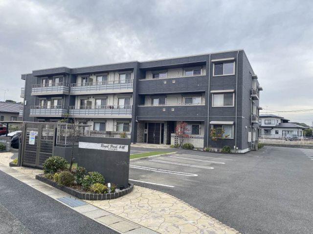 ロイヤルパーク本城