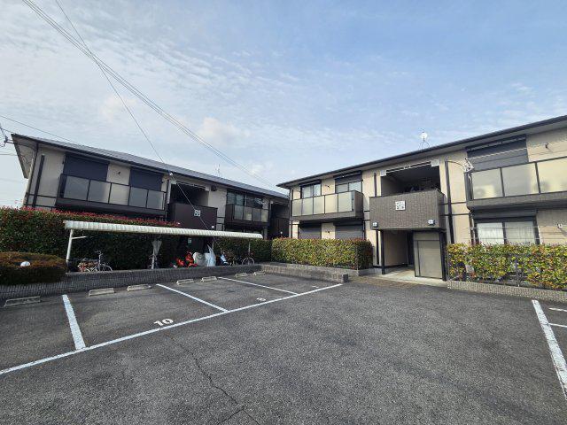 ビューラー和泉