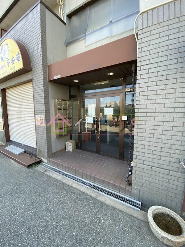 Yプラザ