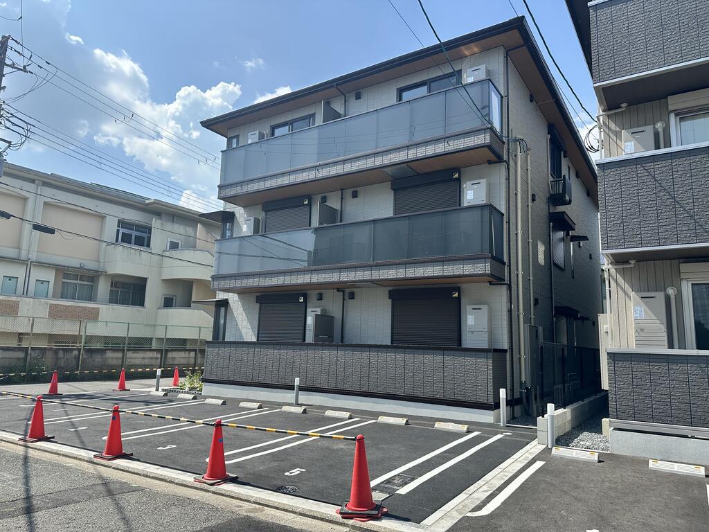 アヴァンス
