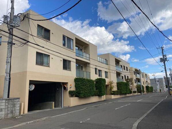 ブリリア中央図書館前 TWIN PATIO(2LDK/2階)