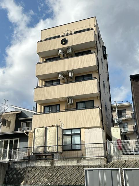 ファミーユ・七