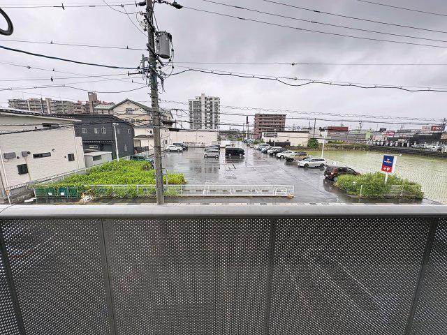 エスタシオン B
