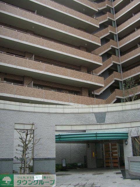 ルネ・アイン