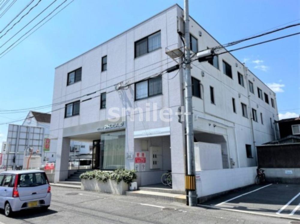 グレーストミタ