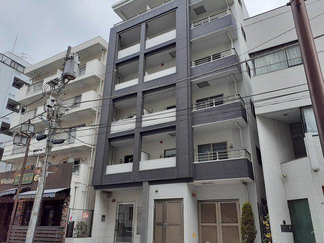 エレディータ