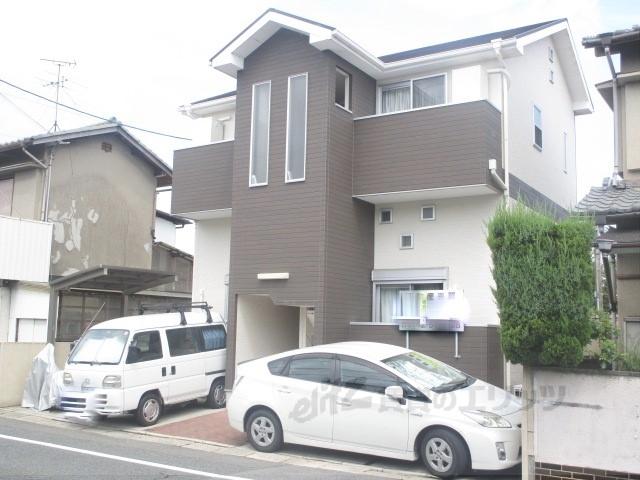 アッシュビーアコダ