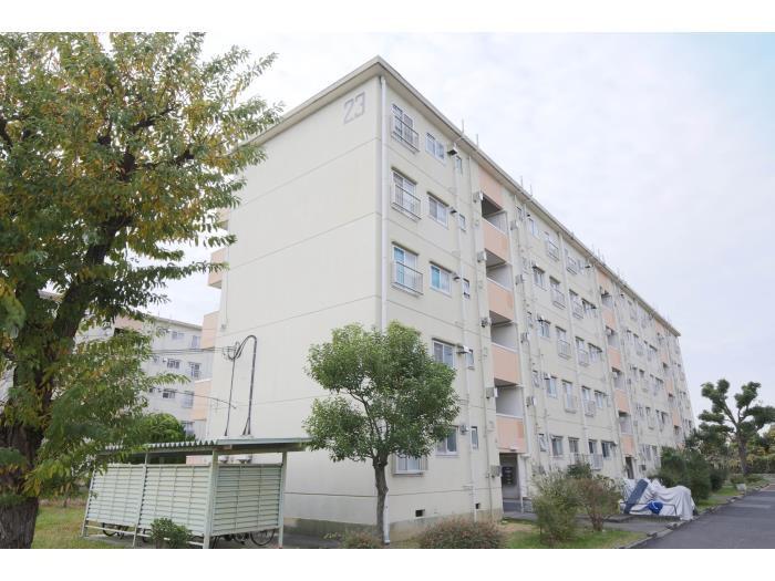 UR金剛団地 17号棟