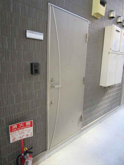 ウインガーデン川和町C棟