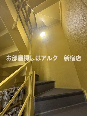 プレシャス方南町