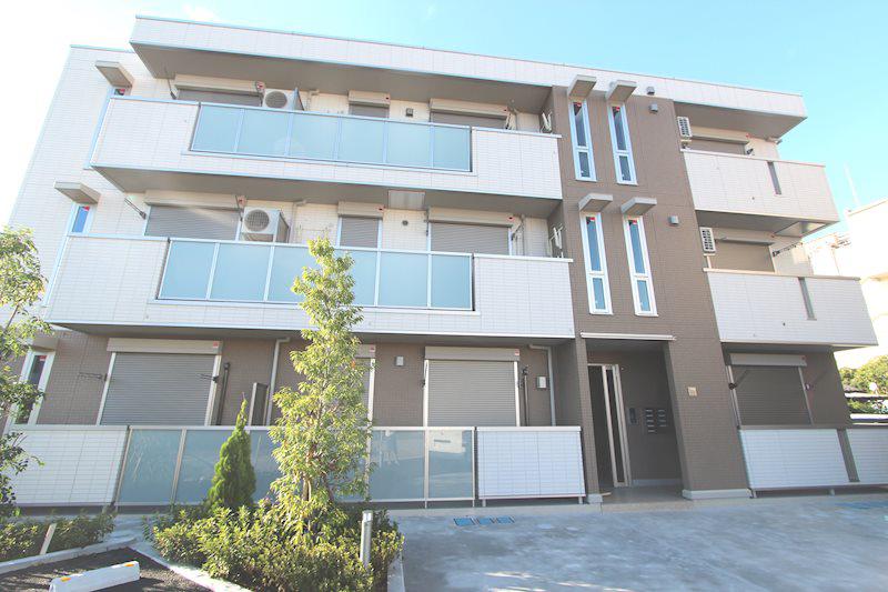LUANA COURT A
